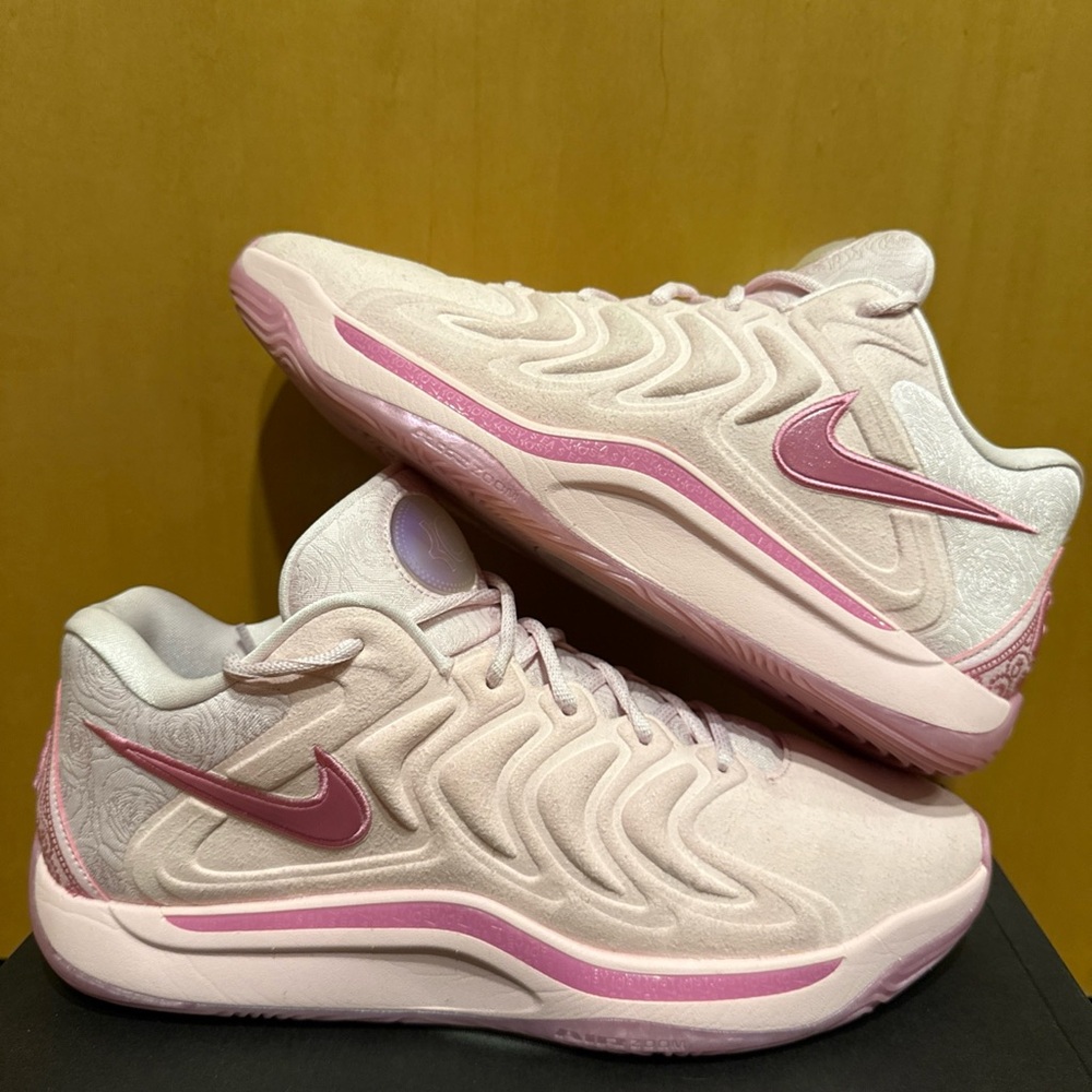 Nike KD 17 Aunt Pearl Basketball Shoes Size 12.5 Men’s / 14 Women’s